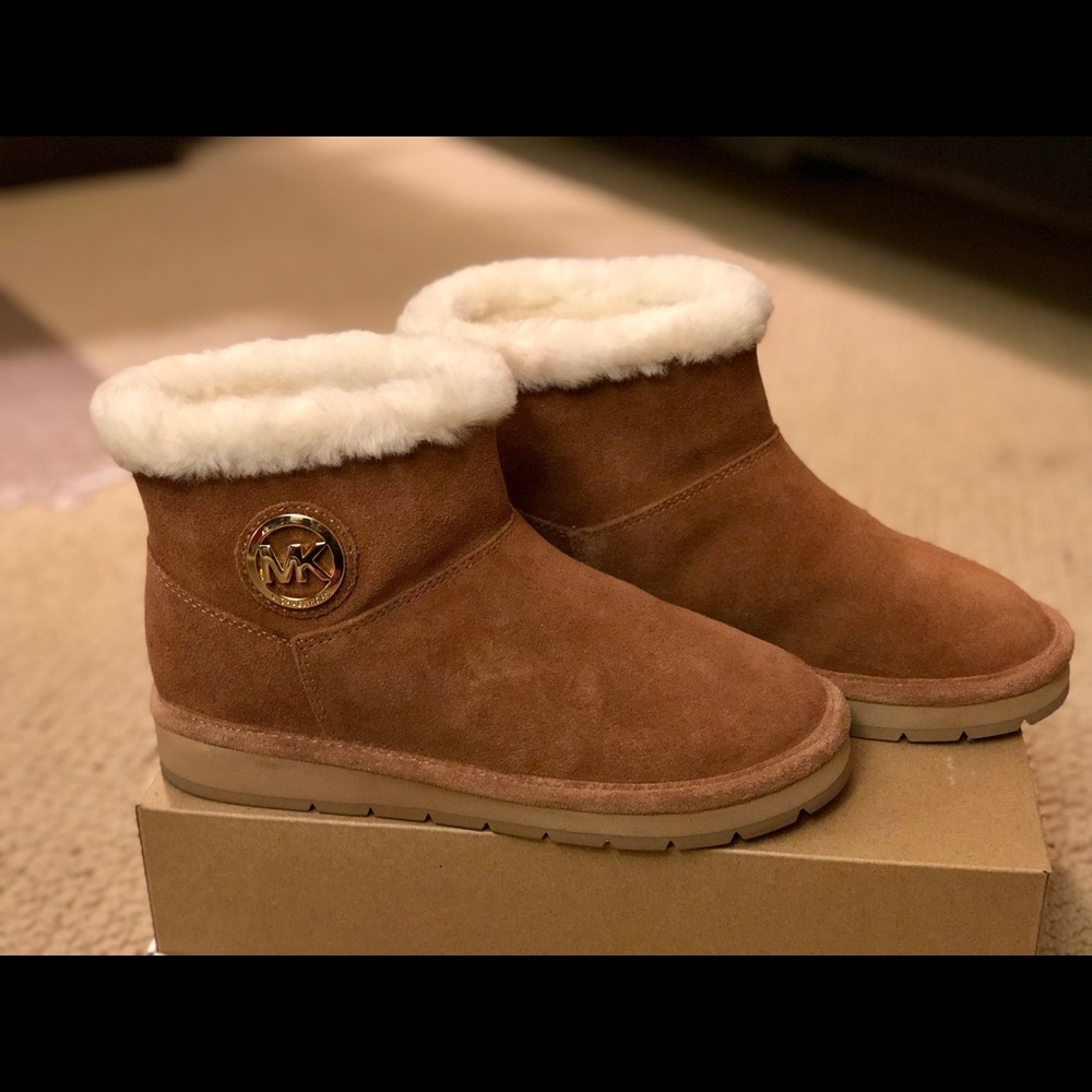 Michael Kors Ugg Boots - Size 6 - No Wear
